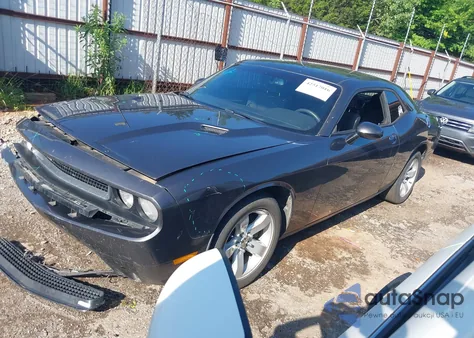 2013 Dodge Challenger Sxt from USA, damaged, VIN 2C3CDYAG8DH596542